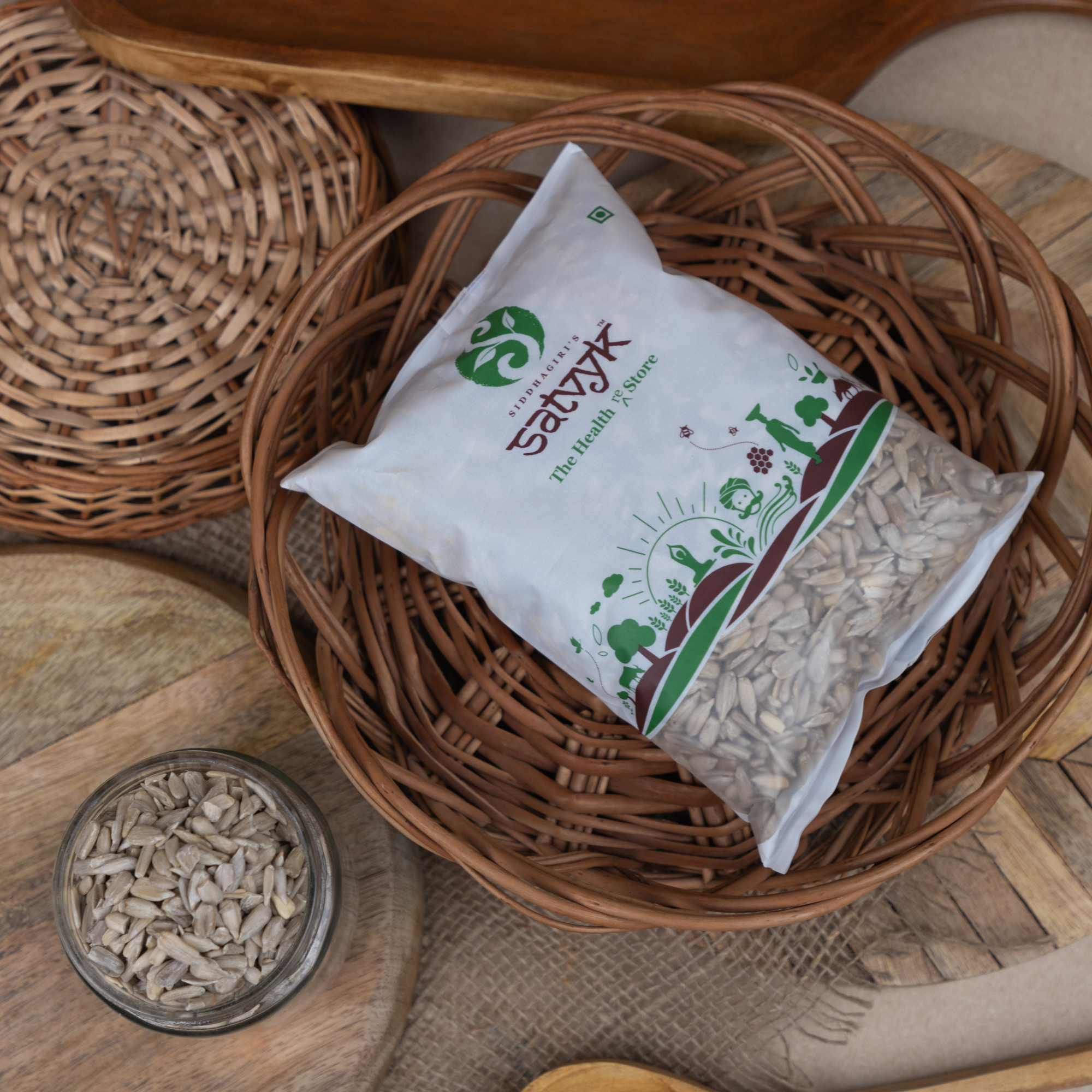 Sunflower Seeds | Protein & Vitamin E Rich | Crunchy Snack & Salad Topper | Naturally Raw & Chemical-Free