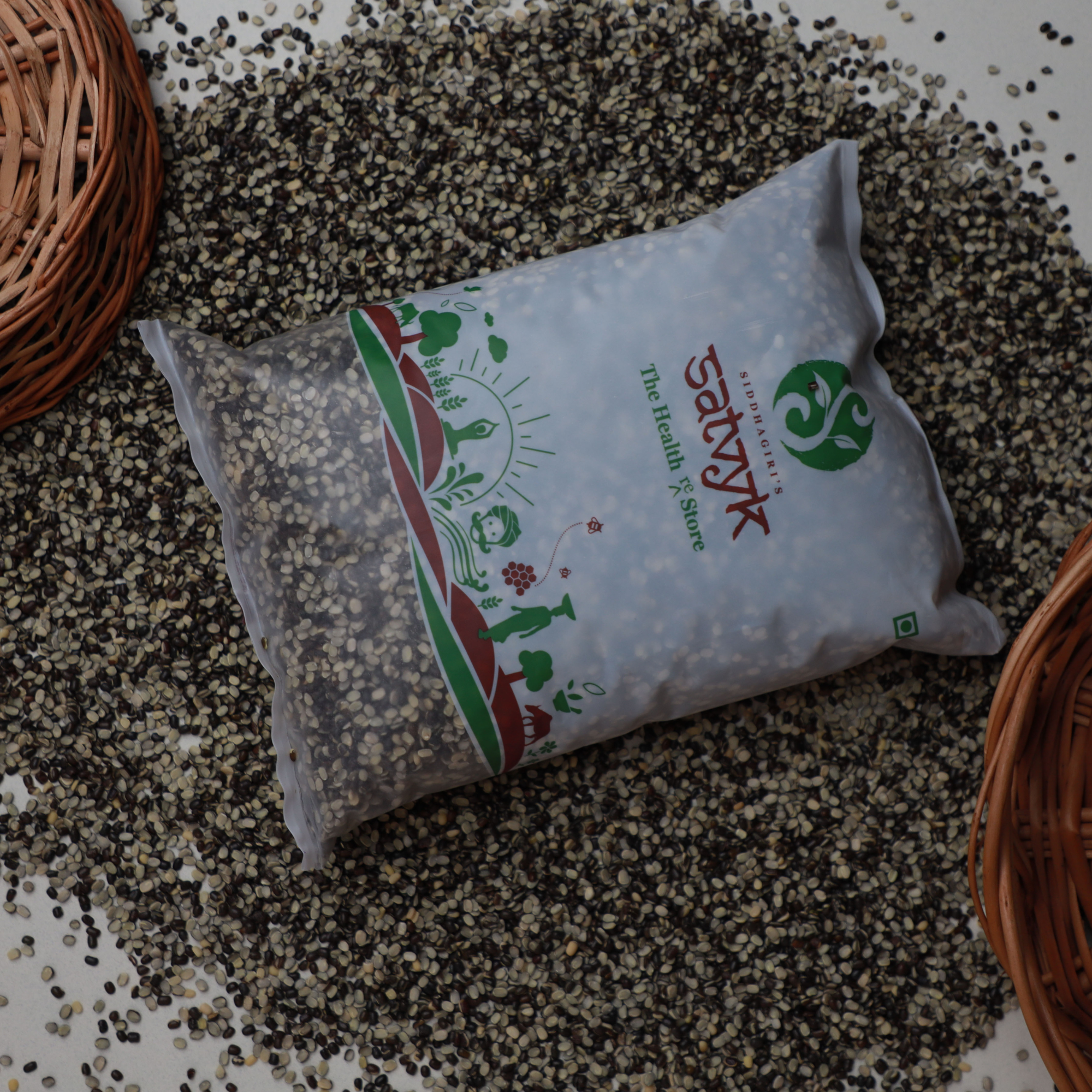 Urad Dal Chilka, Urad Dal Split with Skin, Black Gram | Unpolished, Organic and Pesticide-free | Kali Urad Dal Chilka